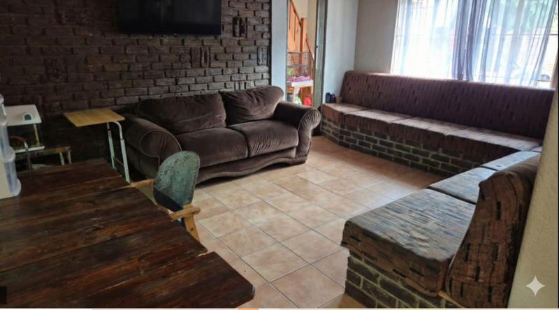 To Let 4 Bedroom Property for Rent in Krugersdorp Gauteng