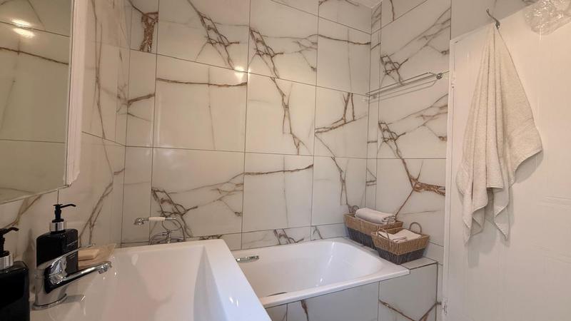 To Let 2 Bedroom Property for Rent in Morningside Gauteng