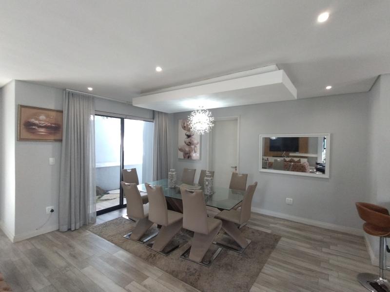 To Let 5 Bedroom Property for Rent in Morningside Gauteng