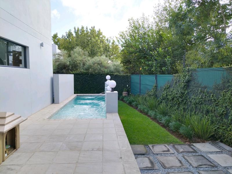 To Let 5 Bedroom Property for Rent in Morningside Gauteng