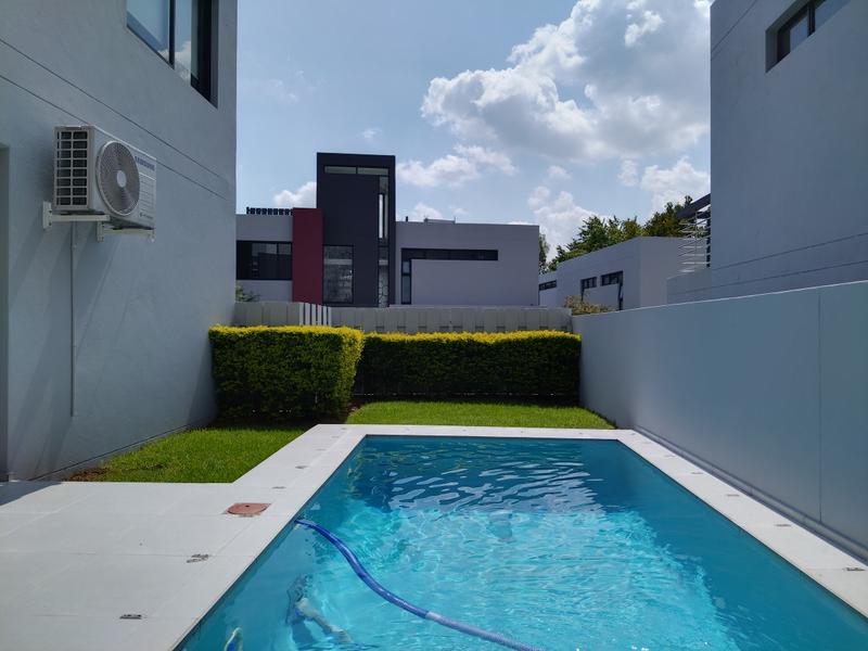 To Let 4 Bedroom Property for Rent in Morningside Gauteng