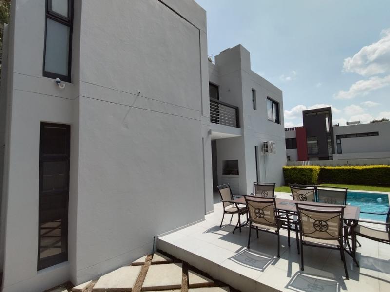To Let 4 Bedroom Property for Rent in Morningside Gauteng