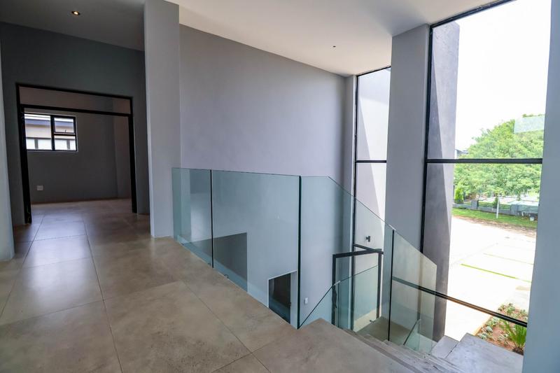 5 Bedroom Property for Sale in Copperleaf Estate Gauteng