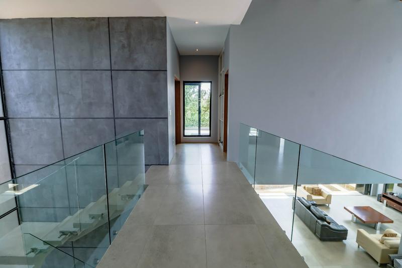 5 Bedroom Property for Sale in Copperleaf Estate Gauteng