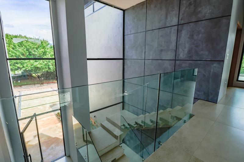 5 Bedroom Property for Sale in Copperleaf Estate Gauteng