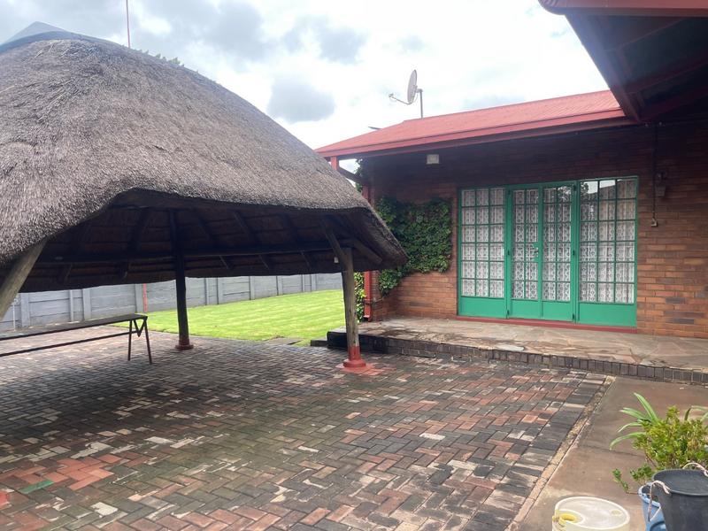 3 Bedroom Property for Sale in Vanderbijlpark CW 4 Gauteng