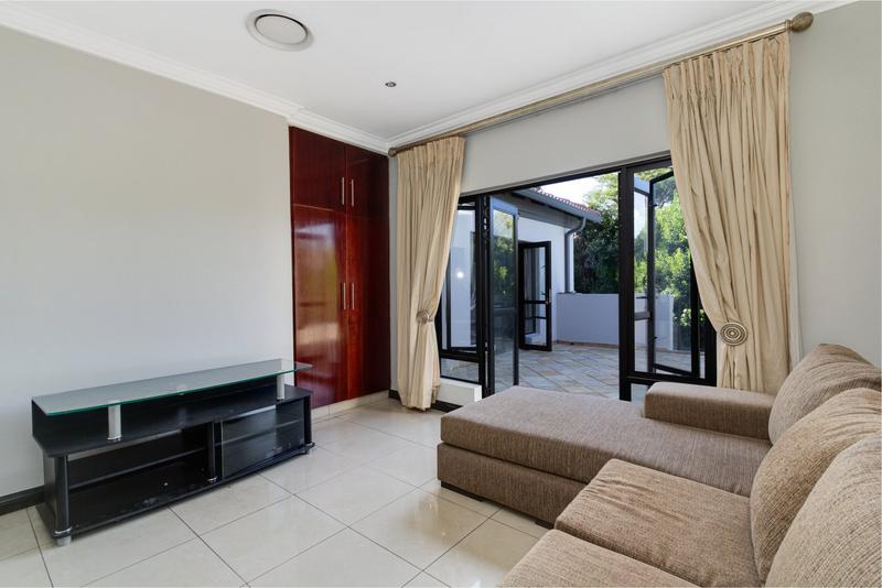 To Let 6 Bedroom Property for Rent in Dainfern Valley Gauteng