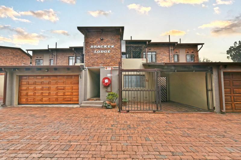 3 Bedroom Property for Sale in Brackenhurst Gauteng