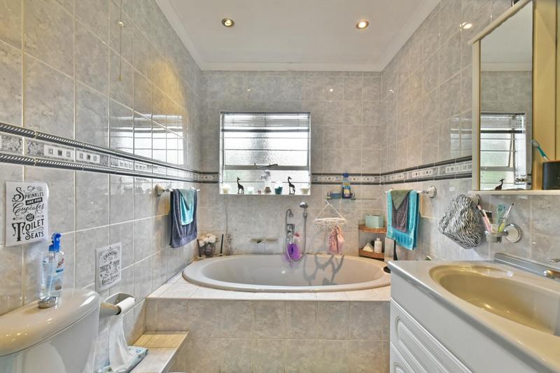 4 Bedroom Property for Sale in Meyersdal Gauteng