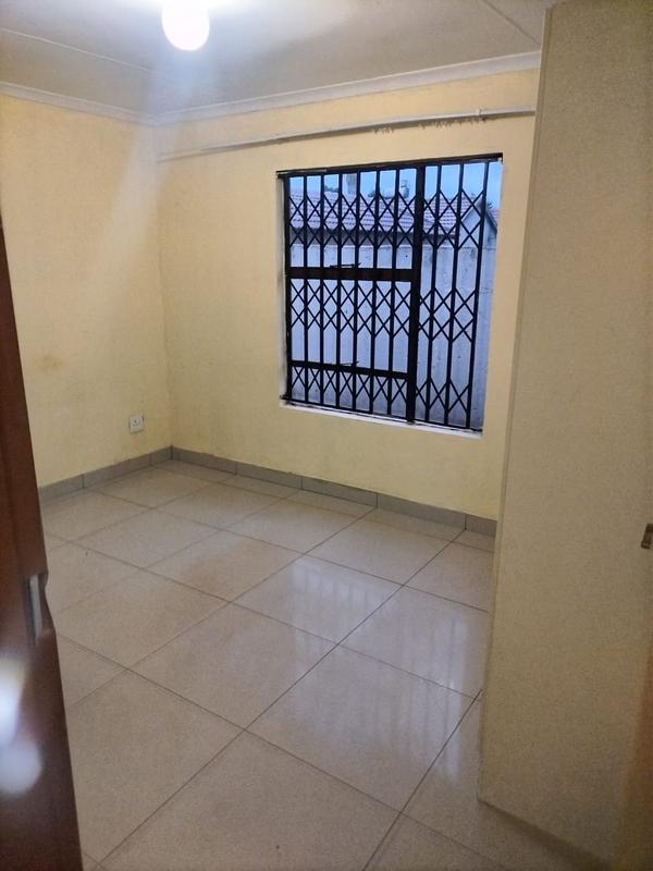 3 Bedroom Property for Sale in Dawn Park Gauteng