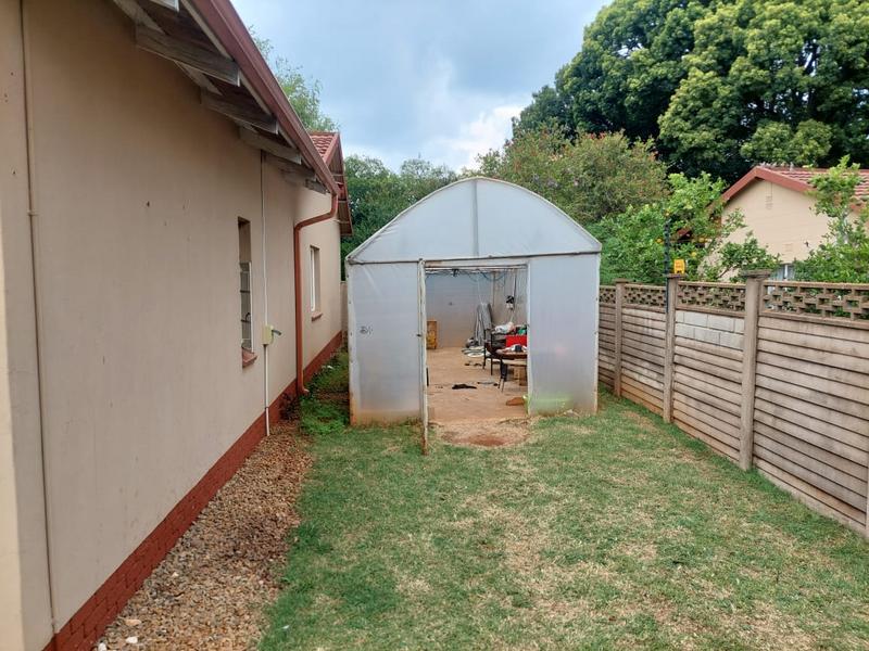 4 Bedroom Property for Sale in Valhalla Gauteng