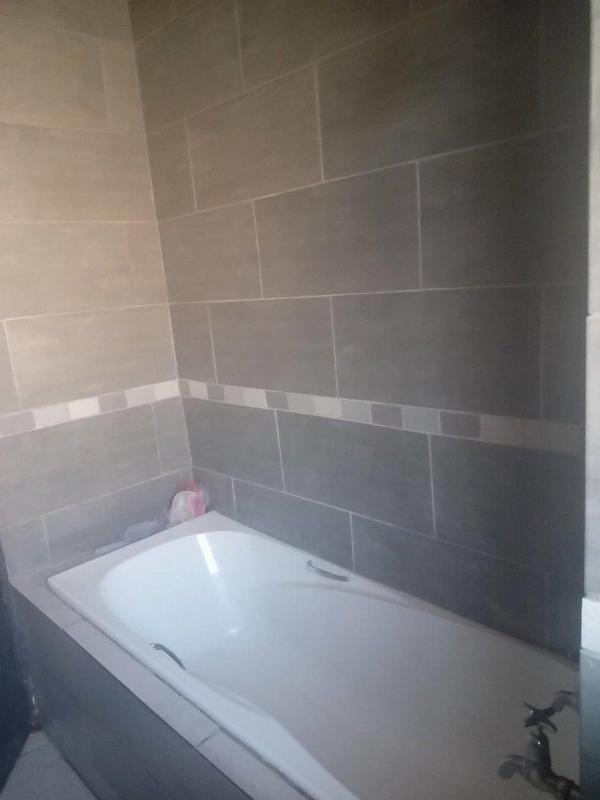 To Let 1 Bedroom Property for Rent in Sunnyside Gauteng