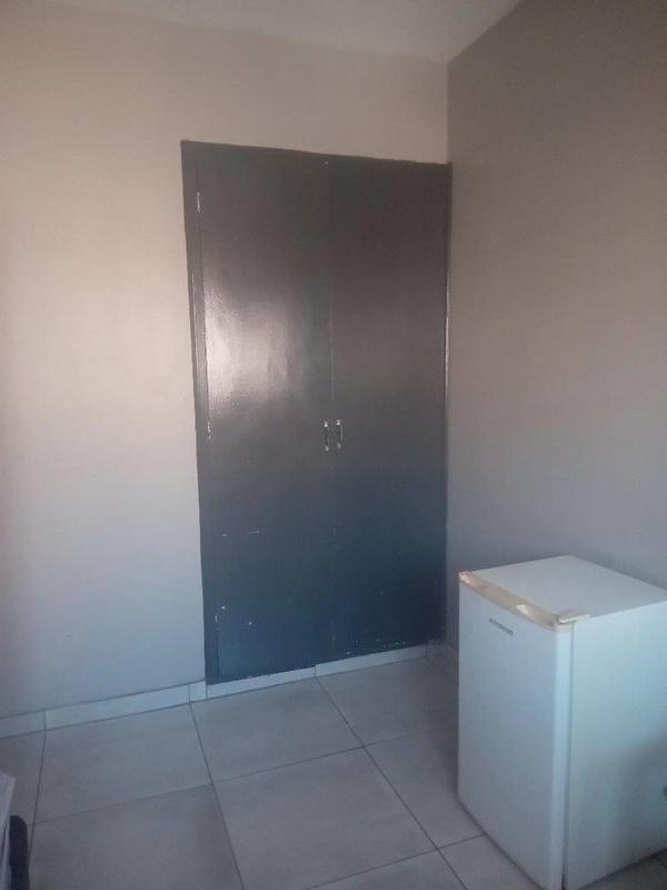 To Let 5 Bedroom Property for Rent in Sunnyside Gauteng