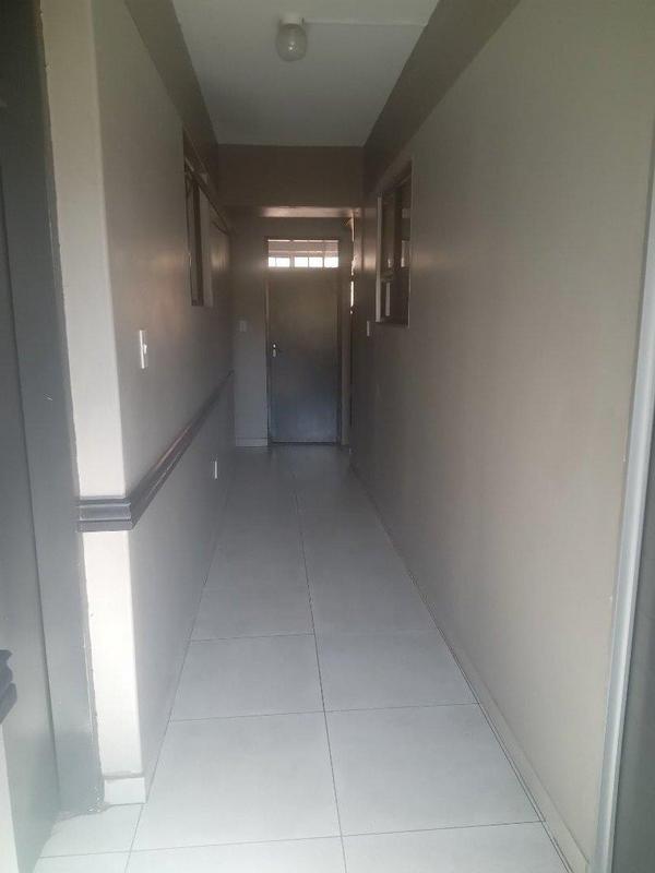 To Let 5 Bedroom Property for Rent in Sunnyside Gauteng