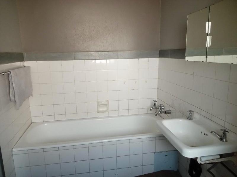 To Let 4 Bedroom Property for Rent in Sunnyside Gauteng