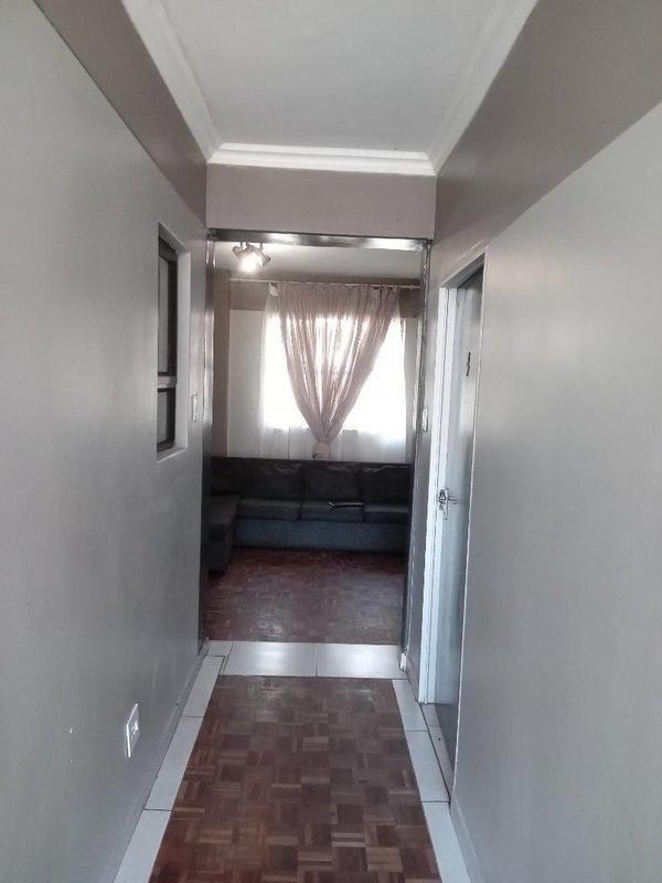 To Let 4 Bedroom Property for Rent in Sunnyside Gauteng