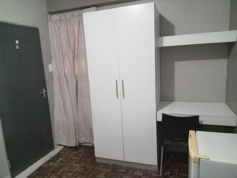 To Let 4 Bedroom Property for Rent in Sunnyside Gauteng