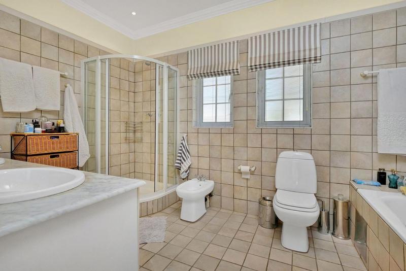 To Let 3 Bedroom Property for Rent in Melrose Gauteng