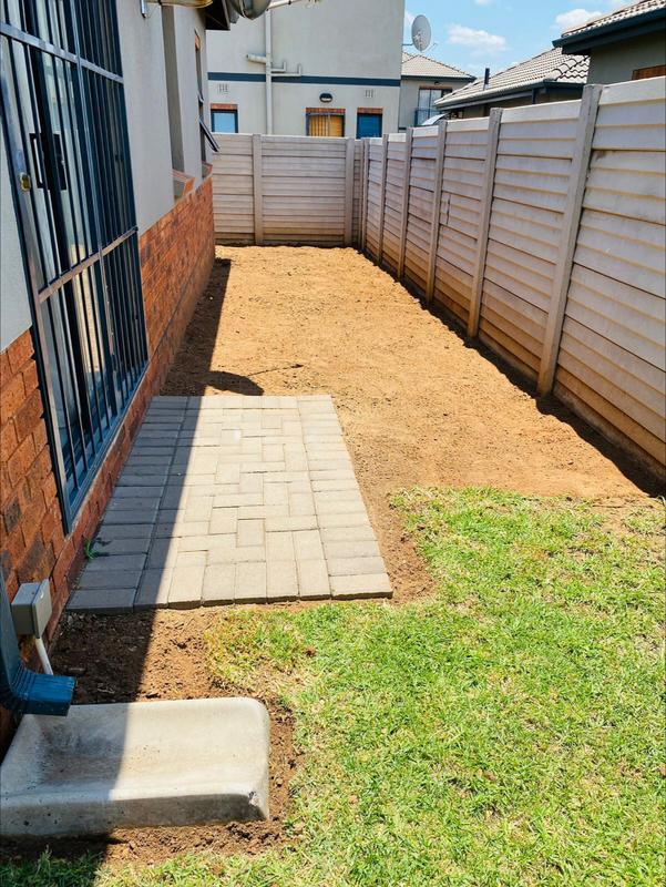 3 Bedroom Property for Sale in Andeon Gauteng