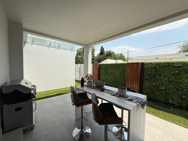 To Let 4 Bedroom Property for Rent in Bryanston Gauteng