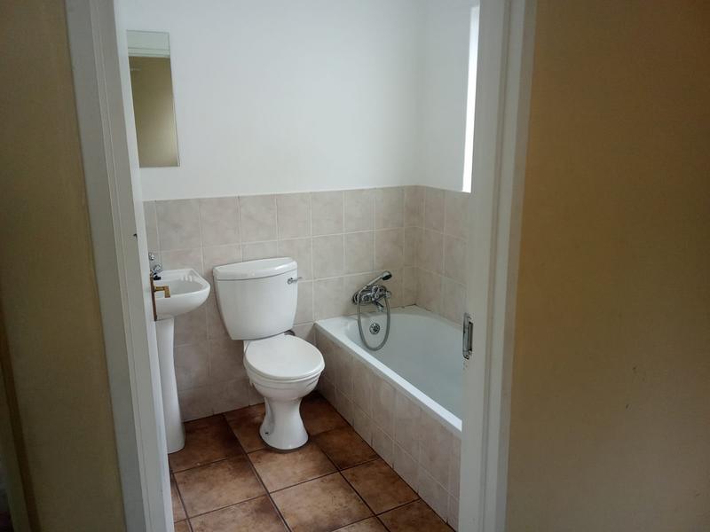 To Let 2 Bedroom Property for Rent in Northcliff Gauteng