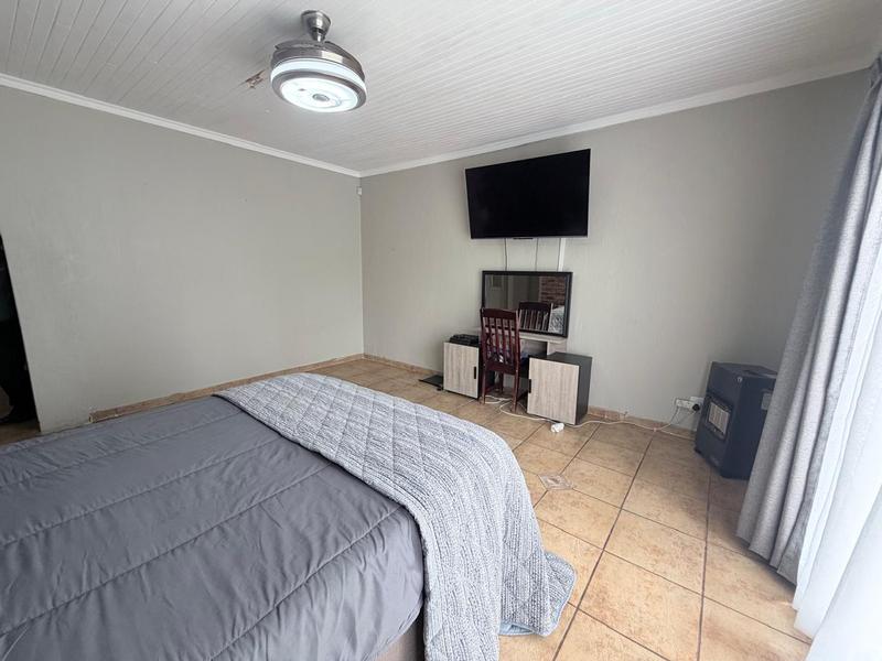 4 Bedroom Property for Sale in Sunair Park Gauteng