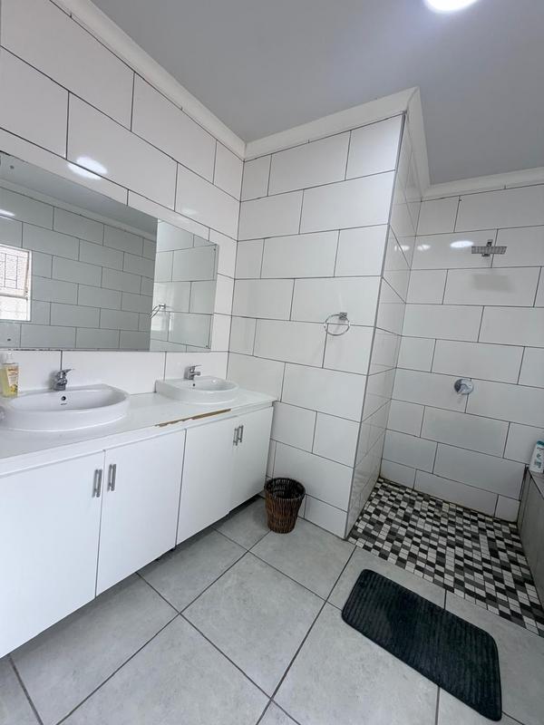 4 Bedroom Property for Sale in Sunair Park Gauteng