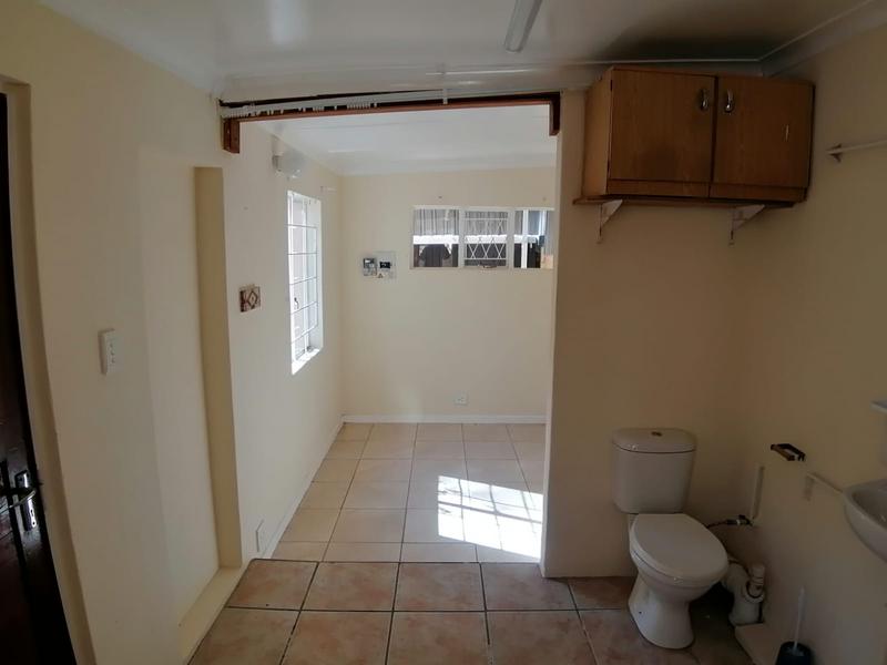 To Let 1 Bedroom Property for Rent in Blairgowrie Gauteng