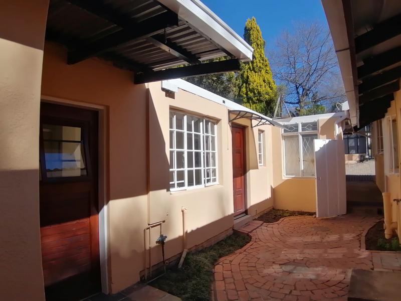 To Let 1 Bedroom Property for Rent in Blairgowrie Gauteng