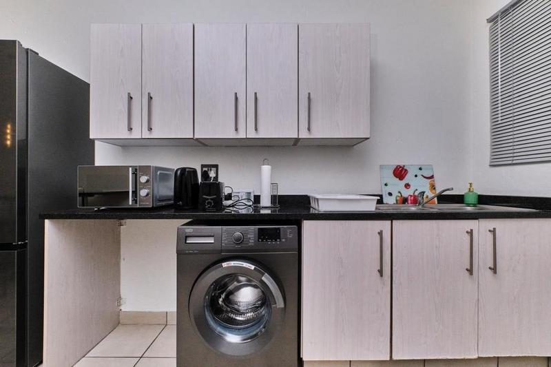 To Let 3 Bedroom Property for Rent in Beverley Gauteng