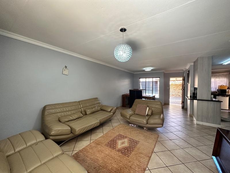 3 Bedroom Property for Sale in Sinoville Gauteng