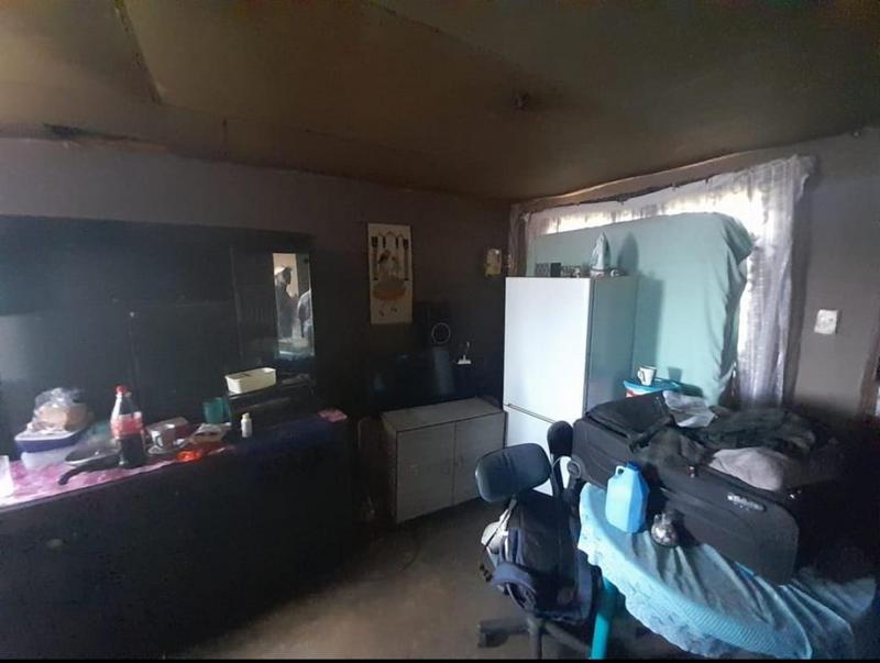 2 Bedroom Property for Sale in Kwenele South Gauteng