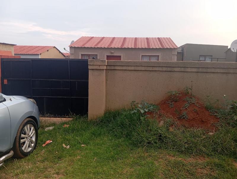 2 Bedroom Property for Sale in Palm Ridge Gauteng