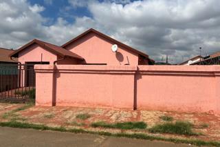 3 Bedroom Property for Sale in Siluma View Gauteng