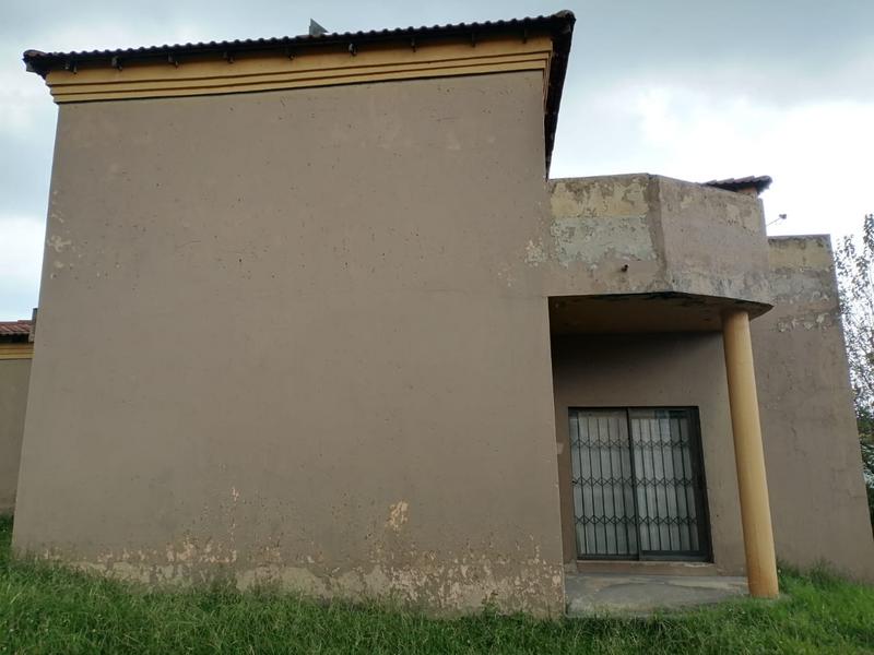 4 Bedroom Property for Sale in Zakariyya Park Gauteng