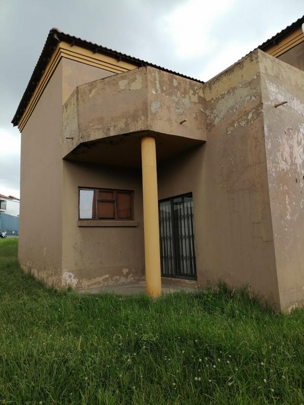 4 Bedroom Property for Sale in Zakariyya Park Gauteng