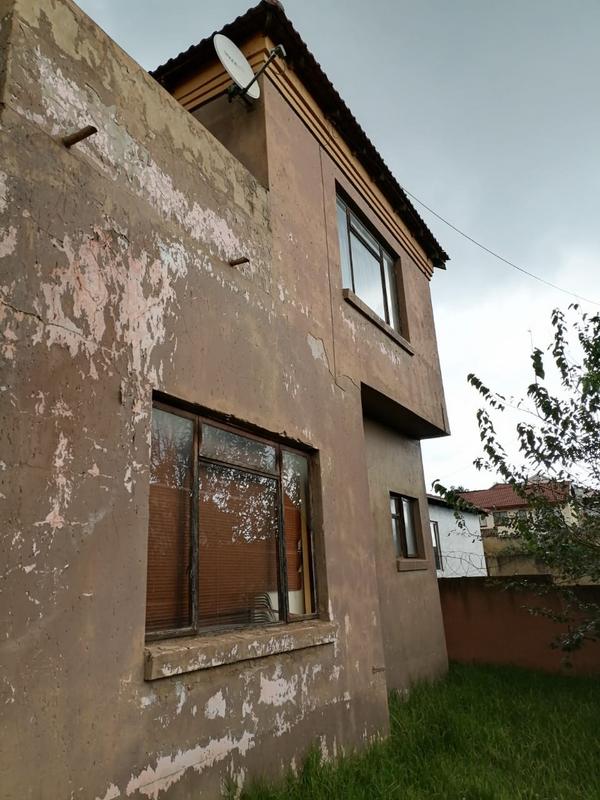 4 Bedroom Property for Sale in Zakariyya Park Gauteng