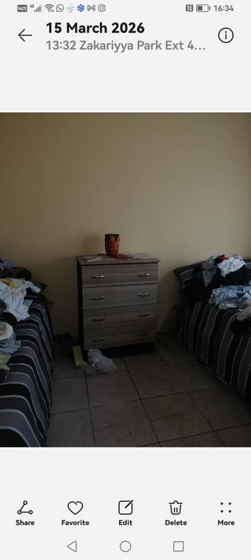 4 Bedroom Property for Sale in Zakariyya Park Gauteng