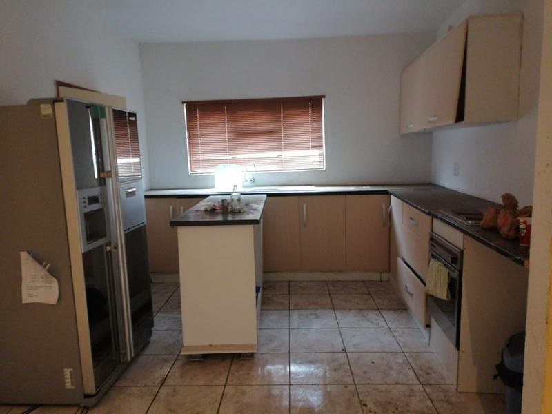 4 Bedroom Property for Sale in Zakariyya Park Gauteng