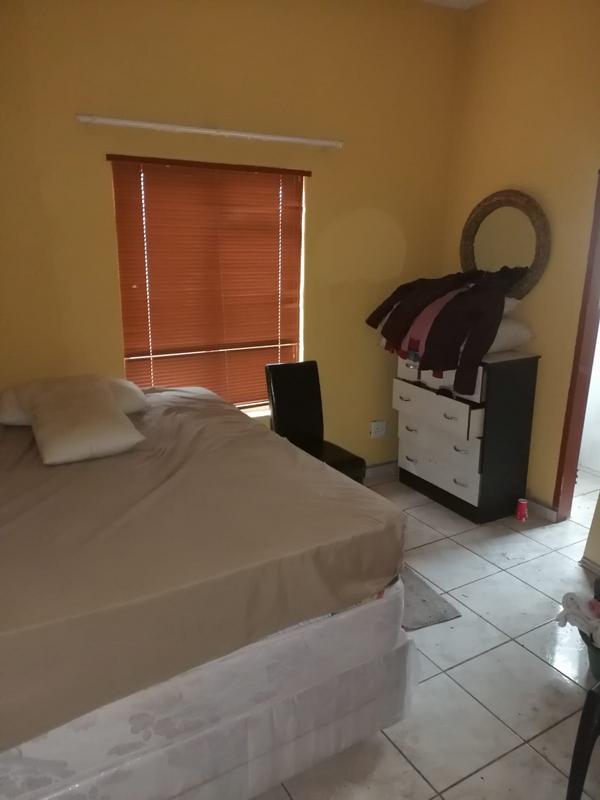 4 Bedroom Property for Sale in Zakariyya Park Gauteng