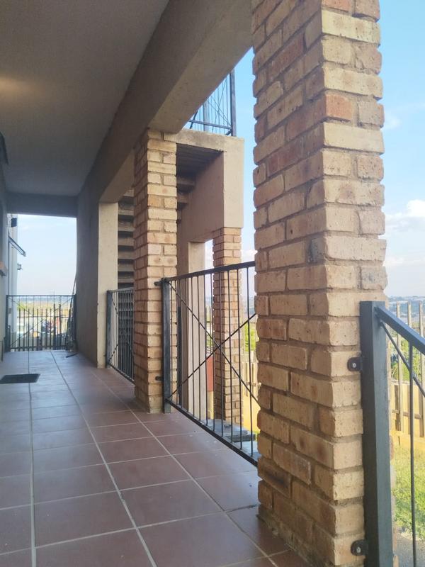 3 Bedroom Property for Sale in Groblerpark Gauteng