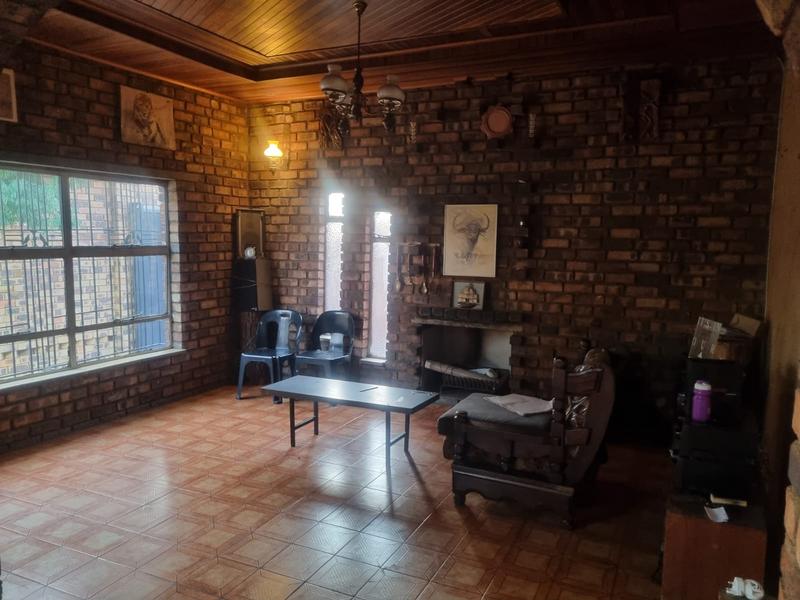 2 Bedroom Property for Sale in Pimville Gauteng
