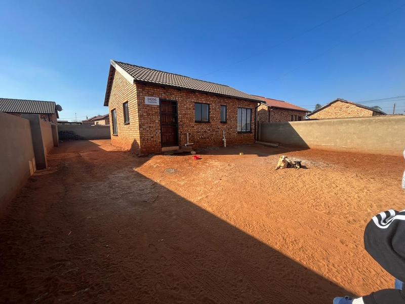 2 Bedroom Property for Sale in Protea Glen Gauteng