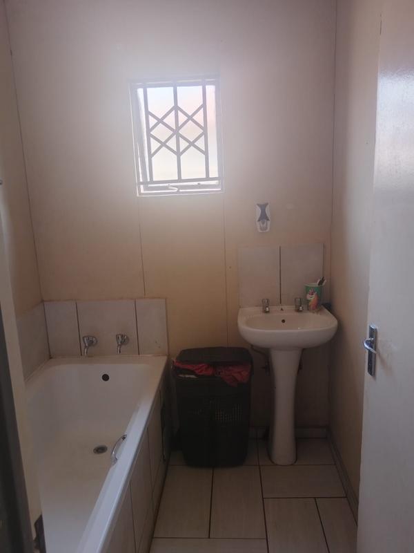 3 Bedroom Property for Sale in Lufhereng Gauteng