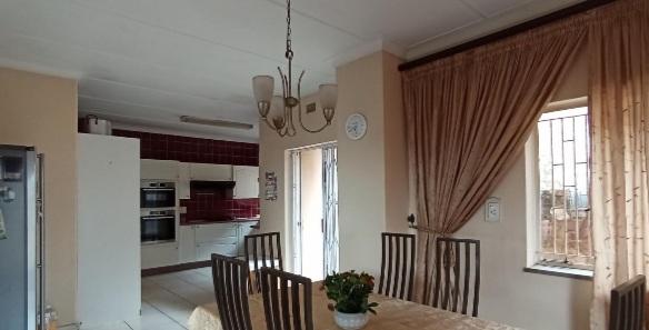 5 Bedroom Property for Sale in Sunnyrock Gauteng