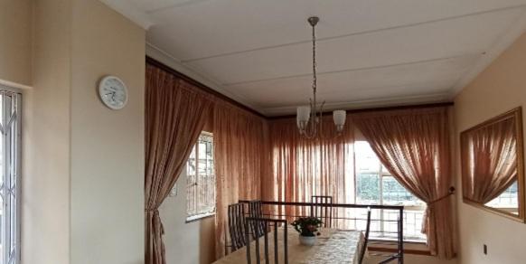 5 Bedroom Property for Sale in Sunnyrock Gauteng