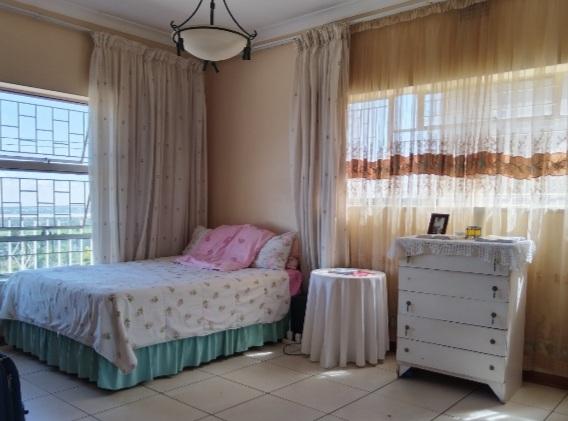 5 Bedroom Property for Sale in Sunnyrock Gauteng