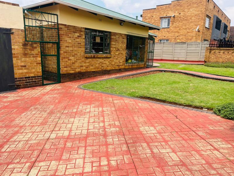 6 Bedroom Property for Sale in Tedstoneville Gauteng