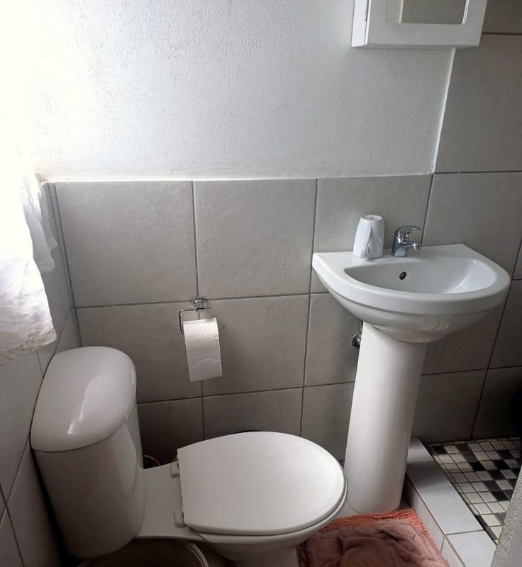 6 Bedroom Property for Sale in Tedstoneville Gauteng