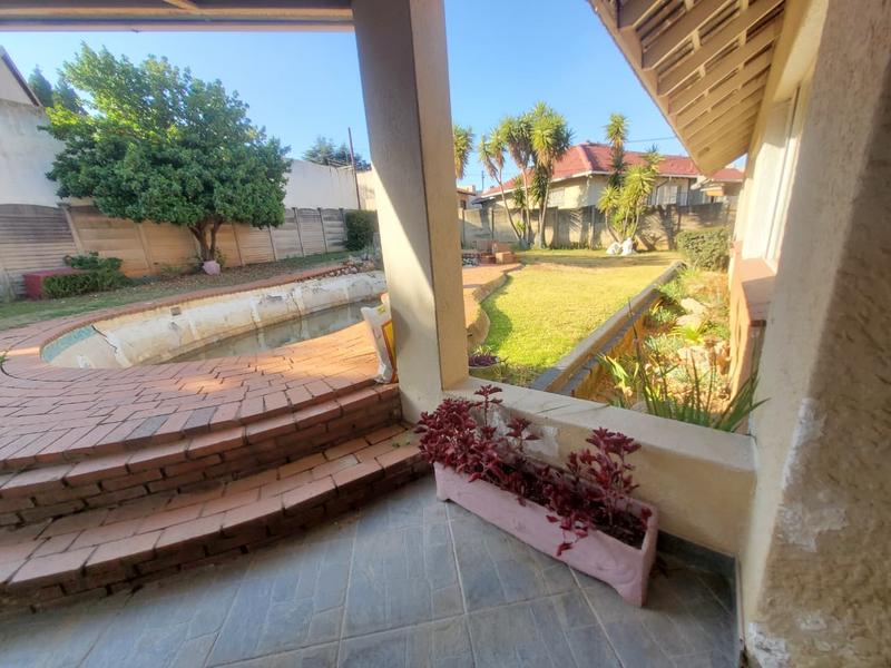 3 Bedroom Property for Sale in Alan Manor Gauteng